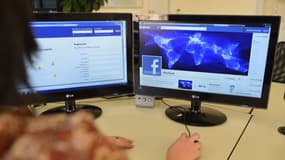 Facebook avait notamment été accusé de faciliter la diffusion de fausses informations lors de l'élection présidentielle américaine