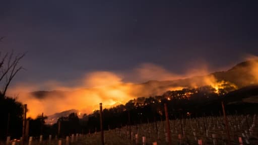 Des incendies monstres dans la région viticole de Napa, Californie, le 9 octobre 2017 Des incendies monstres dans la région viticole de Napa, Californie, le 9 octobre 2017
