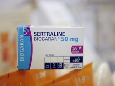Photo prise le 03 juillet 2010 à Paris d'une boîte du médicament Sertraline 50 mg du laboratoire Biogaran.
