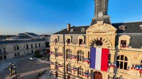 Capture d'une photo, datant de 2024, de Google Street View montrant la mairie de Roanne (Loire). 