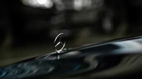 La vente à réméré consiste à vendre un véhicule à un organisme, avec la possibilité de le racheter trois mois plus tard. Comme un prêt sur gage. 