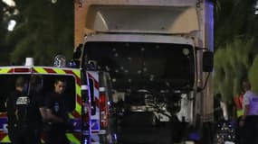 Le camion criblé de balles qui a foncé sur la foule le 14 juillet 2016 à Nice