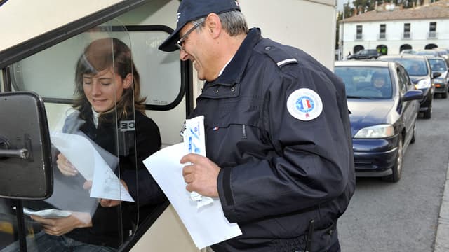 Pour certains experts, abaisser le taux d'alcoolémie légal de 0,5 grammes à 0,2 par litre de sang va s'avérer inefficace. Mais cela risque en plus de pénaliser les plus jeunes.