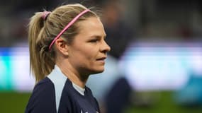 Eugénie Le Sommer avec l'équipe de France le 21 février 2025