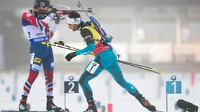 Fourcade se retourne vers les Norvégiens lors de la poursuite d'Oberhof