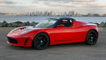 Le Roadster de première génération jouerait Space Oddity de David Bowie pendant son orbite autour de Mars.