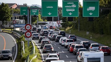 Environ 100.000 habitants de l’Ain et de la Haute-Savoie franchissent la frontière chaque matin pour travailler dans la région de Genève.