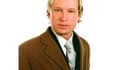 Anders Behring Breivik, un Norvégien grand et blond de 32 ans, proche de l'extrême droite et fondamentaliste chrétien, a qualifié ses actes, la tuerie sur l'île d'Utoya et un attentat à Oslo, d'atroces mais nécessaires et souhaite s'expliquer devant la ju