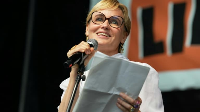 "CONTRE MOI, LA JUSTICE NE PERD PAS DE TEMPS": JUDITH GODRÈCHE ANNONCE SA MISE EN EXAMEN POUR DIFFAMATION CONTRE JACQUES DOILLON