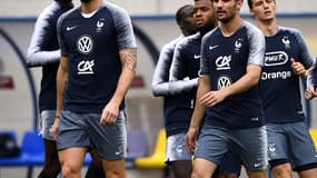 Olivier Giroud et Léo Dubois