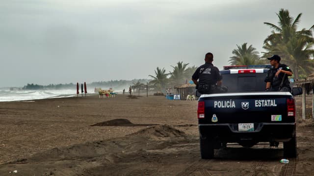 La côte Pacifique du Mexique se prépare à l'arrivée de l'ouragan Patricia.