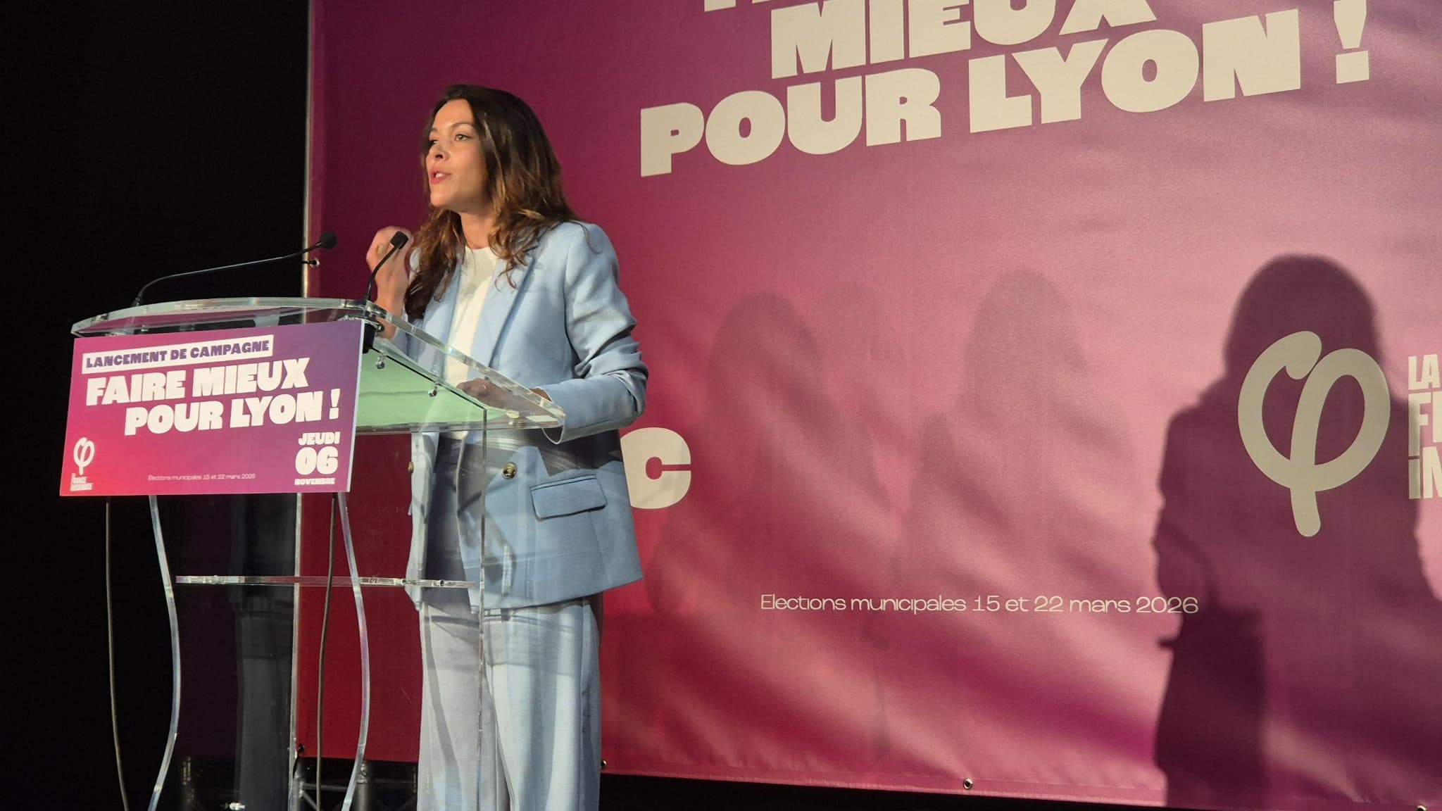 La députée LFI Anaïs Belouassa Cherifi lance sa campagne pour les ...