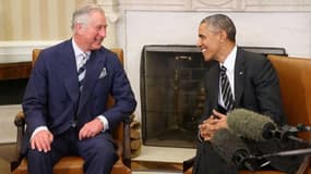 Barack Obama plaisante avec le prince Charles de la popularité de la famille royale