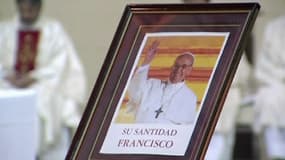L'Argentine et Bueno Aires honorent le nouveau pape qu'ils connaissent comme un homme simple
