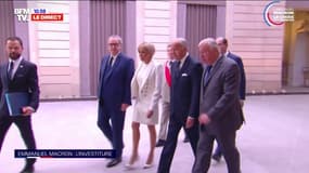 Cérémonie d'investiture: Brigitte Macron rejoint la salle des fêtes de l'Élysée