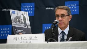 Le directeur général de Human Rights Watch, Kenneth Roth, en conférence de presse à Seoul le 1er novembre 2018