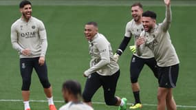 Les joueurs du PSG à Dortmund le 30 avril 2024