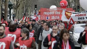 Le défilé parisien a rassemblé 9.000 personnes, selon la police, 30.000, selon la CGT.