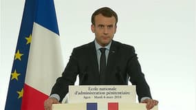 Macron annonce que "les peines entre 1 et 6 mois pourront s'exécuter hors des établissements pénitentiaires"