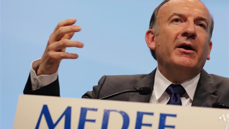 Dans une interview croisée à paraître samedi dans l'hebdomadaire Marianne, les nouveaux patrons du Medef et de de la CGT, Pierre Gattaz et Thierry Lepaon, se découvrent des convergences et souhaitent notamment de concert une remise à plat des aides publiq