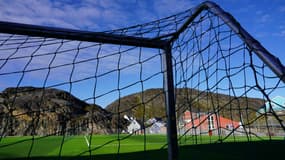 Le stade de Maniitsoq au Greenland en septembre 2024
