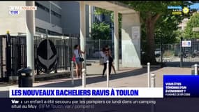Toulon: les nouveaux bacheliers heureux 