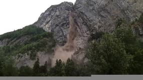 La cascade de l'Arpenaz touché par un violent orage - Témoins BFMTV
