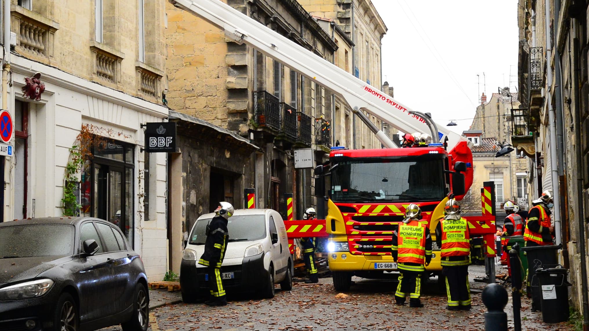 Ce que l'on sait de l'explosion à Bordeaux qui a tué une personne et