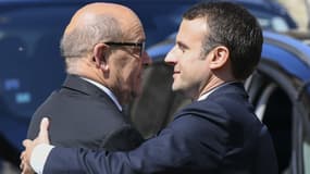 Jean-Yves le Drian et Emmanuel Macron.