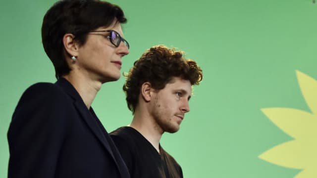 Sandrine Rousseau et Julien Bayou, porte-paroles d'EELV, le 11 juin 2016.