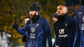 Karim Benzema et Christopher Nkunku avec l'équipe de France.
