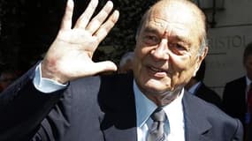 Jacques Chirac est la personnalité politique dont le plus de Français (75%) ont une bonne opinion, selon le tableau de bord Paris Match-Ifop. L'ancien président devance l'écologiste Nicolas Hulot (71%) et deux socialistes: le maire de Paris, Bertrand Dela