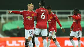 Donny van de Beek et Paul Pogba