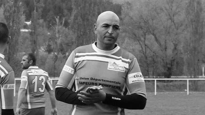 Sammy Noates, joueur au Rugby club dignois (Alpes-de-Haute-Provence), lors d'un match.