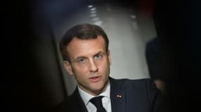 Emmanuel Macron le 31 mars 2020 dans une usine près d'Angers