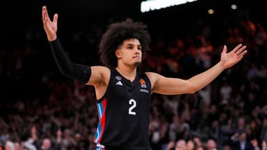 Nadir Hifi avec le Paris Basket le 15 octobre 2024
