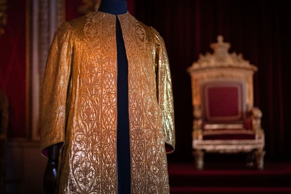 La "Supertunica" que portera Charles III lors de son couronnement le 6 mai 2023