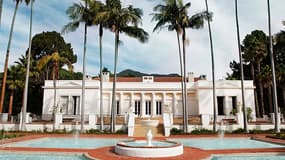 La villa du célèbre film Scarface est mise en vente pour 35 millions de dollars.