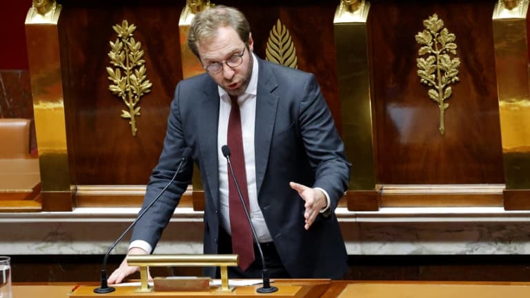 Le ministre de l'Economie Antoine Armand  lors d'une séance de débat sur la première partie du projet de loi de finances 2025 à l'Assemblée nationale, le 21 octobre 2024 à Paris