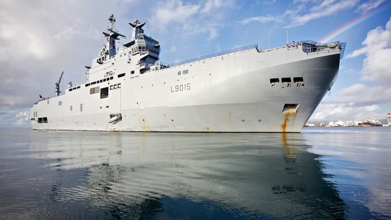 La France envoie le Dixmude, porte-hélicoptères amphibie, pour un appui sanitaire aux civils de Gaza