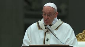 Le pape François dénonce le drame des migrants dans son homélie de Noël 