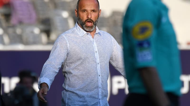 Dupraz a critiqué les détracteurs des Bleus, dont il est supporter malgré la revendication de sa nationalité savoyarde.