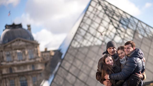 Les collections permanentes du Louvre ont accueilli, en 2014, 100.000 visiteurs de plus qu'en 2013.