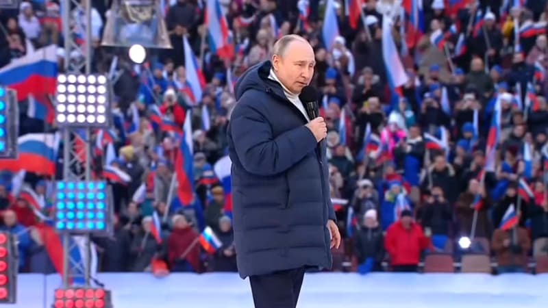 Ukraine: Poutine s'adresse aux Russes dans un stade plein et dénonce un 