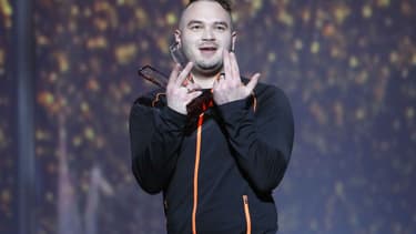 Le chanteur Jul sur la scène des Victoires de la Musique en 2017