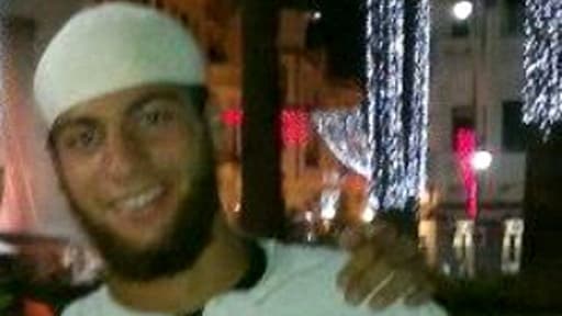 Photo non datée diffusée par un réseau social du suspect de l'attaque du Thalys , le marocain Ayoub El-Khazzani.