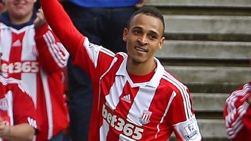 Peter Odemwingie (Rotherham, Championship) a pris un rouge après seulement trente minutes de jeu.