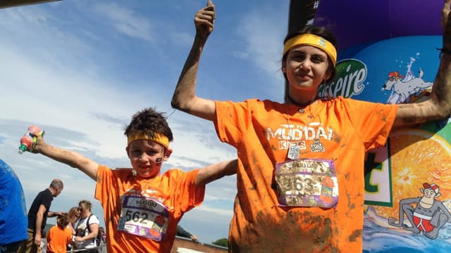 Ethan et Ilana, Mud Kids aujourd'hui, probables sportifs et runners demain. 