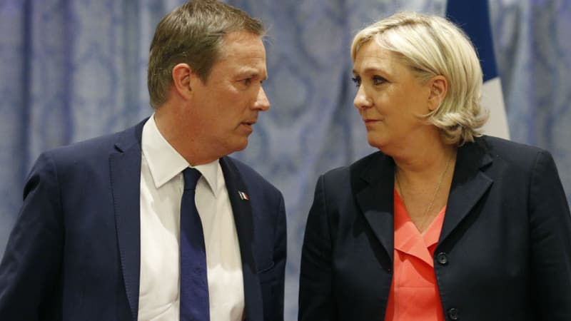 Nicolas Dupont-Aignan et Marine Le Pen avant leur déclaration conjointe, le 29 avril 2017, au QG du FN à Paris.