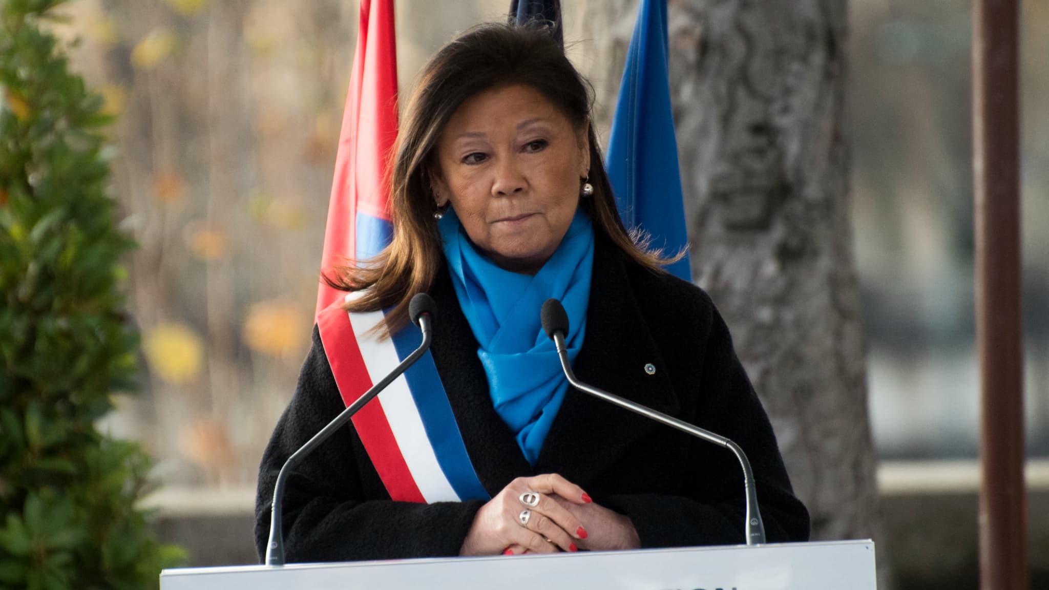 LA MAIRE DU 8E ARRONDISSEMENT DE PARIS VEUT REMBOURSER LES 36.000 EUROS DE NOTES DE FRAIS DÉPENSÉS POUR "S'ACHETER DES FRINGUES"
